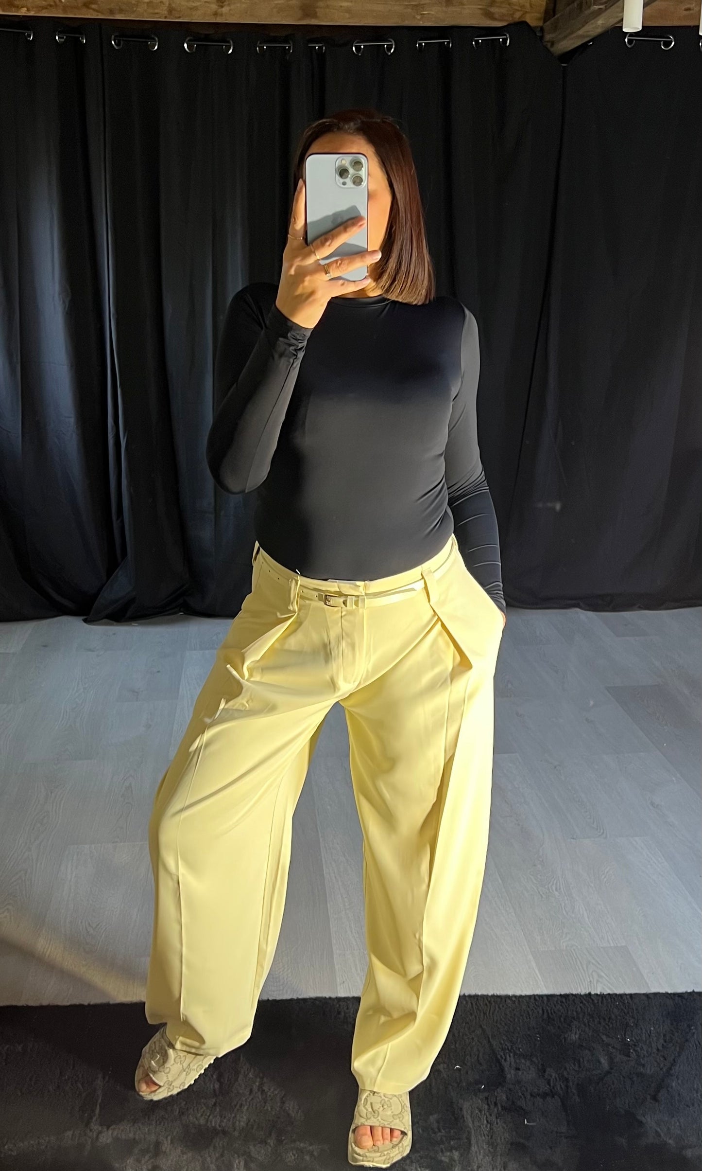 Pantalon Chic Cinturé Jaune Pâle - Kify By S