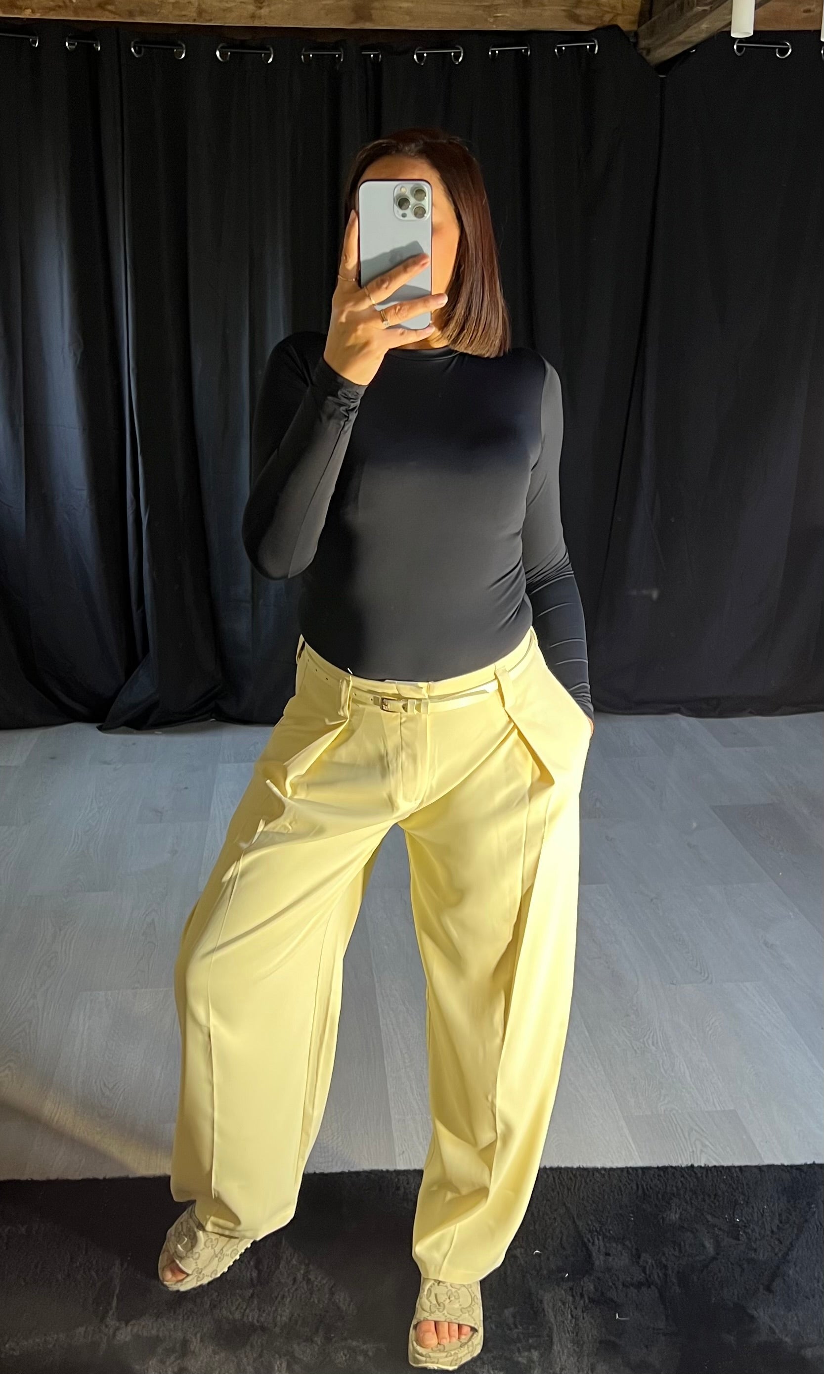 Pantalon Chic Cinturé Jaune Pâle - Kify By S