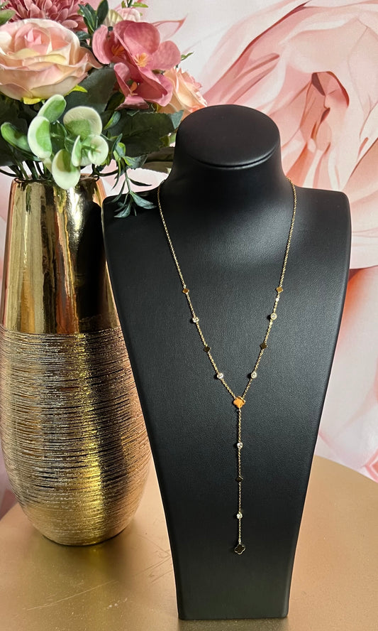 Collier long avec fleurs et strasses en acier inoxydable