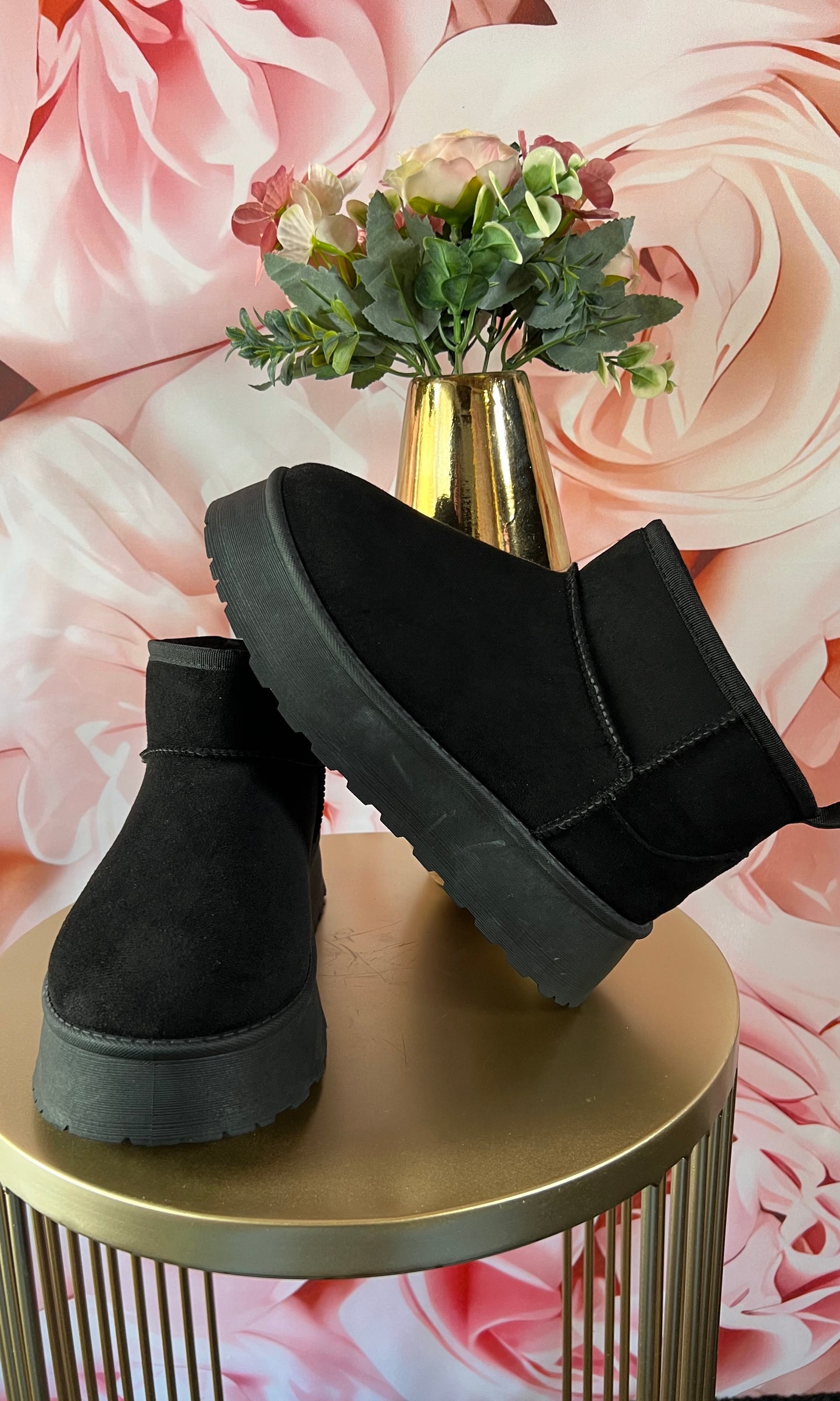 Bottine compensée et fourrée en suédine