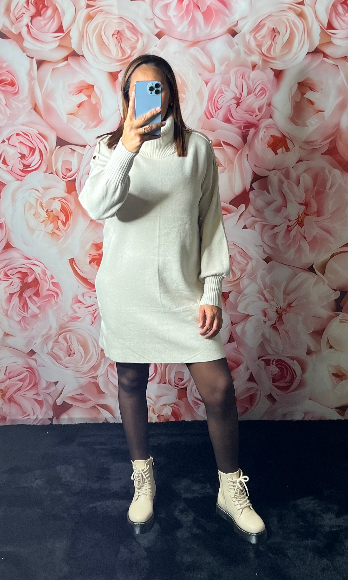 Robe Pull Ample Détails boutons Epaules