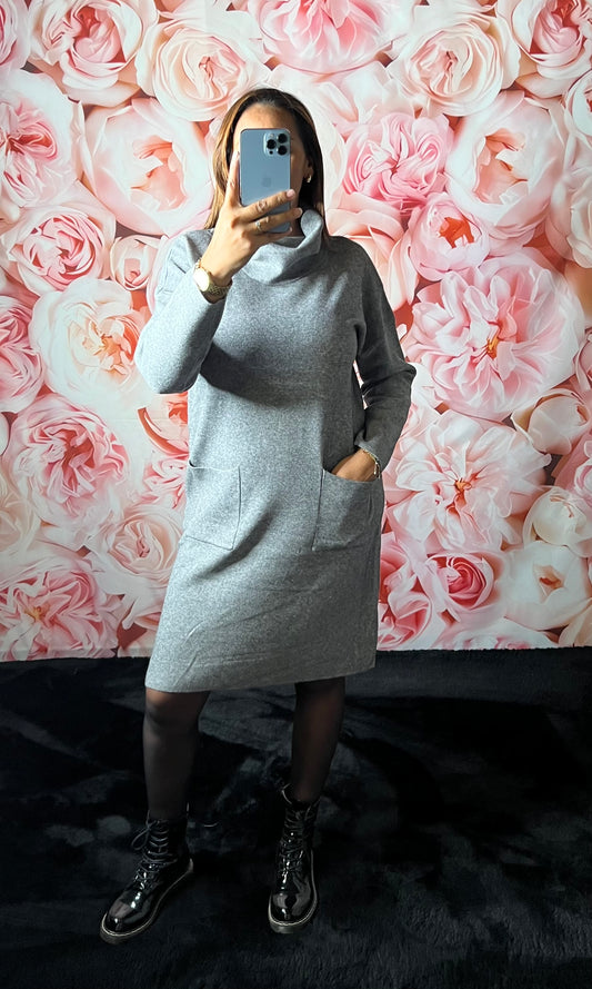 Robe Pull Grise avec poches et ceinture