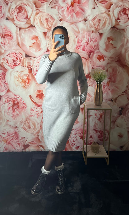 Robe Pull Boutonnée – Douce & Élégante Grise