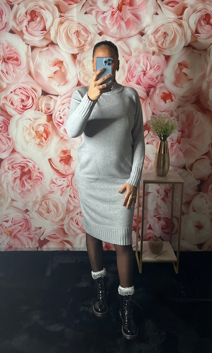 Robe Pull Boutonnée – Douce & Élégante Grise