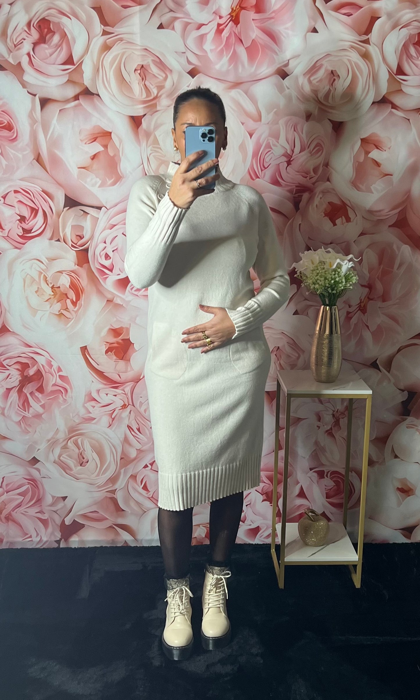 Robe Pull Boutonnée – Douce & Élégante Beige