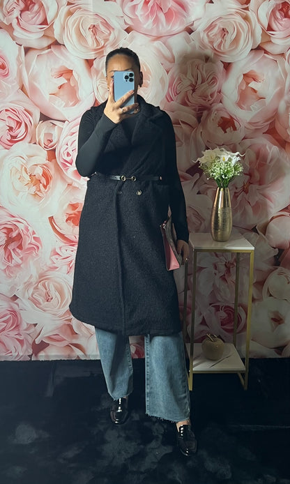 Manteau Sans Manches “Glamour noir »