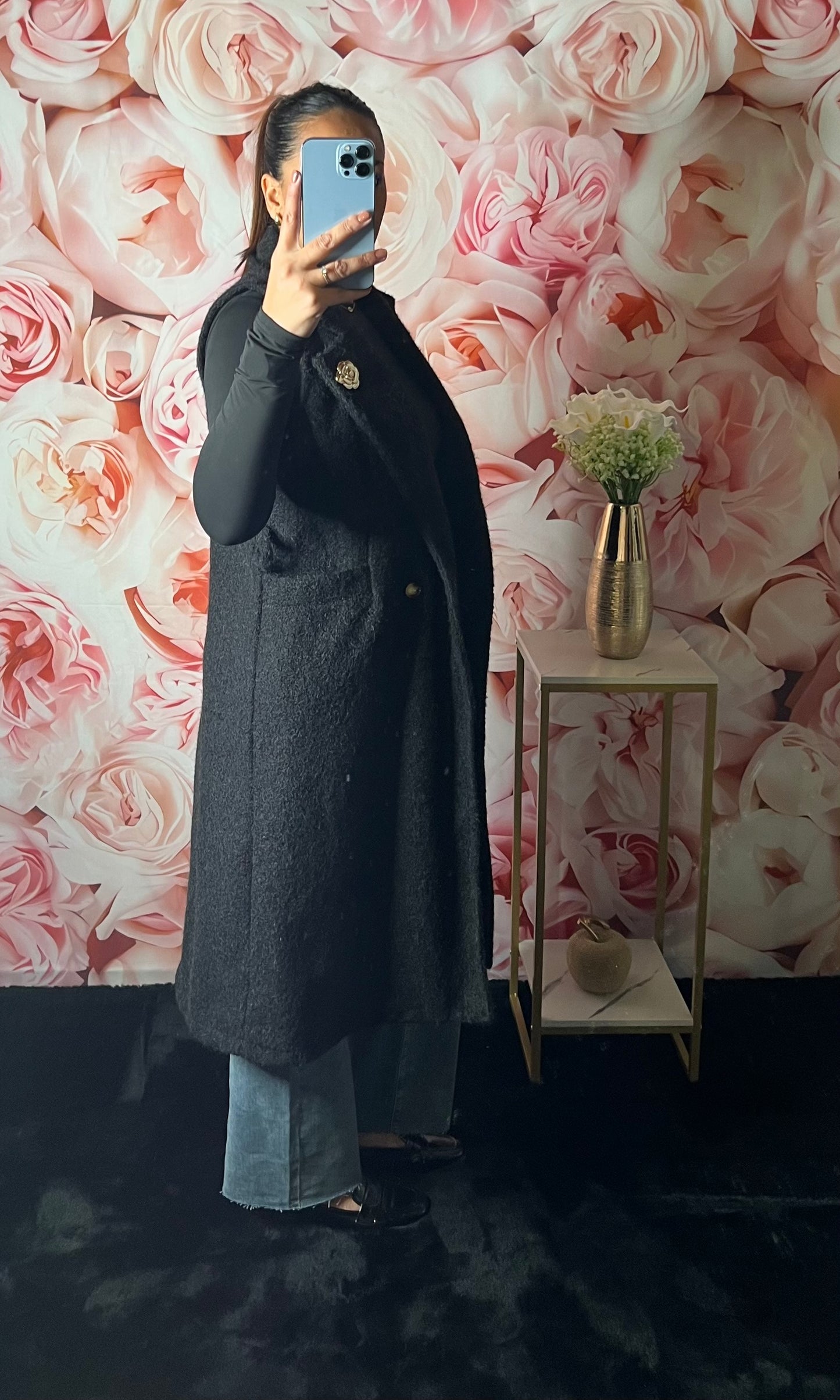 Manteau Sans Manches “Glamour noir »