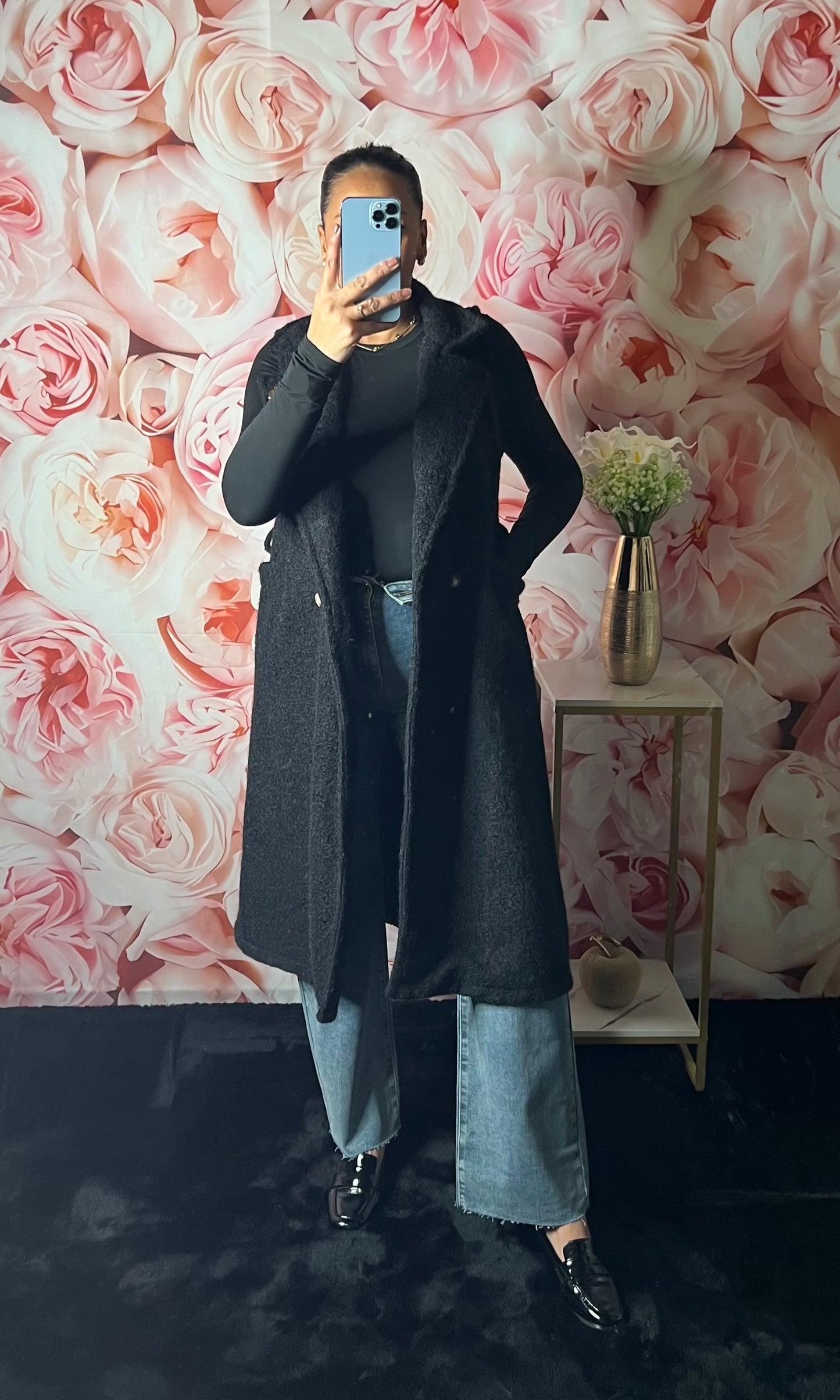 Manteau Sans Manches “Glamour noir »